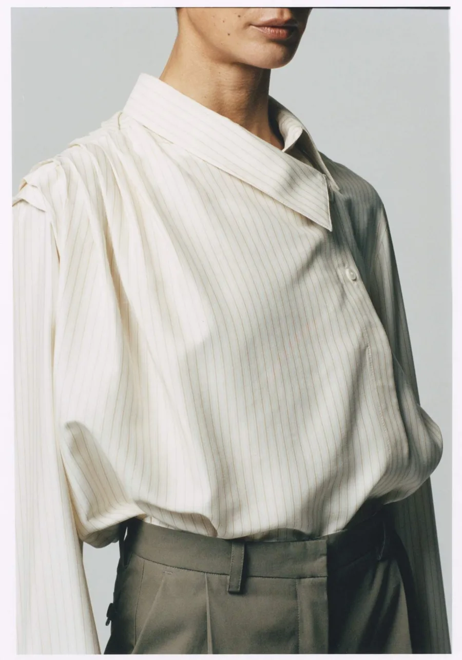 Avenir AW25